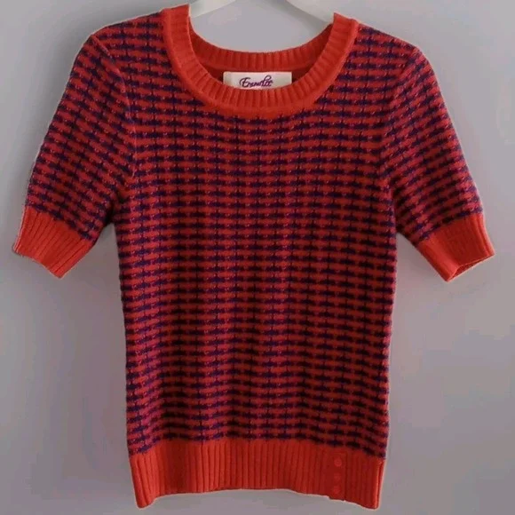 Emmelee Women Red Blue Geometric Pattern Knit Shortsleeve Sweater Size M - Picture 1 of 6